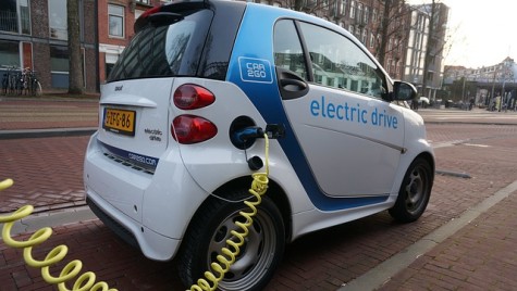 Vânzări de aproape 700 de autoturisme electrice şi hibrid în primele 9 luni. Topul mărcilor