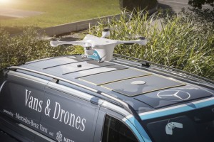 Livrări cu drone și Mercedes-Benz Vito