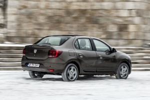Citroen C-Elysee vs Dacia Logan
