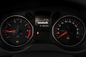 Citroen C-Elysee vs Dacia Logan
