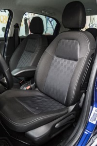 Citroen C-Elysee vs Dacia Logan