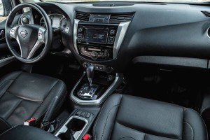 Test Mercedes X-Class vs Nissan Navara, VW Amarok