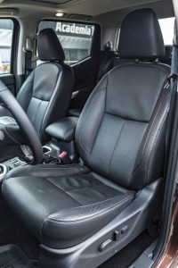 Test Mercedes X-Class vs Nissan Navara, VW Amarok