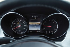 Test Mercedes X-Class vs Nissan Navara, VW Amarok