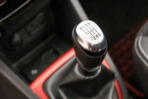 Test comparativ: Renault Clio Estate 1.5 dCi vs Renault ZOE R110