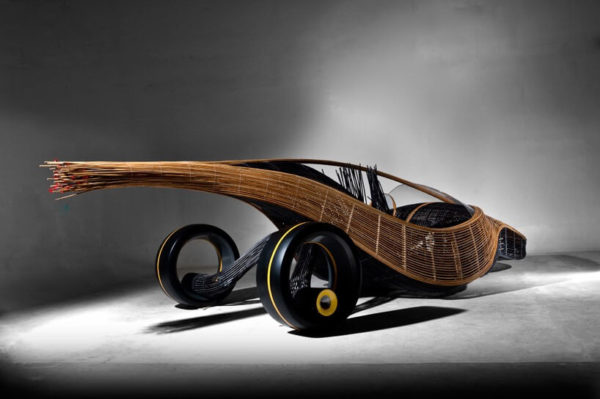 Autoturism realizat din bambus Kenneth Cobonpue