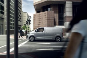 Peugeot e-Expert floteauto.ro