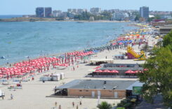 Românii au rezervat 10.000 de locuri pe Litoral de la 1 iunie. 4 reguli de stat la plajă pentru turiști