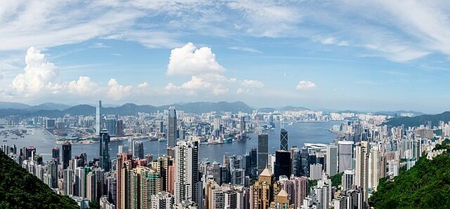 Hong Kong, cel mai scump oraș din lume pentru expați. Dar Bucureștiul?