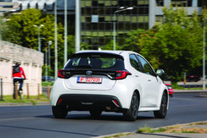 Toyota Yaris hibrid model 2021