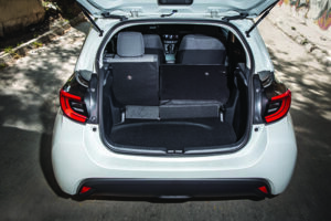 Toyota Yaris hibrid model 2021
