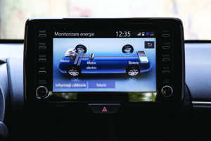 Toyota Yaris hibrid model 2021