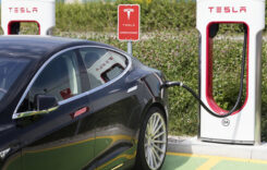 Tesla va primi o subvenție de 1 mld. euro pentru uzina de baterii din Germania