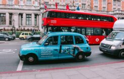 Londra extinde zona cu emisii reduse. Pentru vehiculele neconforme, taxă de 12,5 lire pe zi