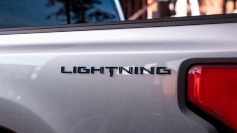 Ford F-150 primește o versiune electrică: Lightning