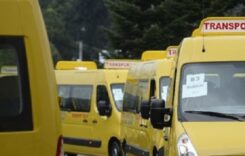 Ministerul Educaţiei vrea să achiziționeze 3.200 de microbuze electrice pentru transportul elevilor