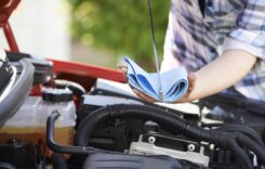 Majoritatea proprietarilor de autovehicule nu realizează verificări regulate ale uleiului, crescând probabilitatea scăderii eficienței motorului și a unui nivel mai ridicat de emisii