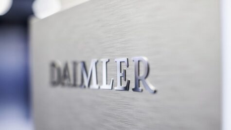 Daimler își reduce participația în societatea mixtă înființată cu producătorul auto chinez BYD