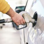 Preţul carburanților la pompă va fi compensat cu 50 de bani/litru pe o perioadă de 3 luni