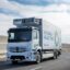 Mercedes-Benz Trucks & Buses Romania livrează primul camion electric eActros către compania Blue River
