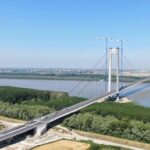 podul suspendat peste Dunăre