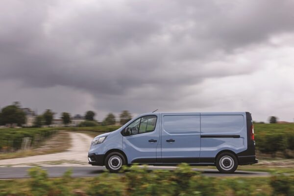 Trafic E-Tech Electric