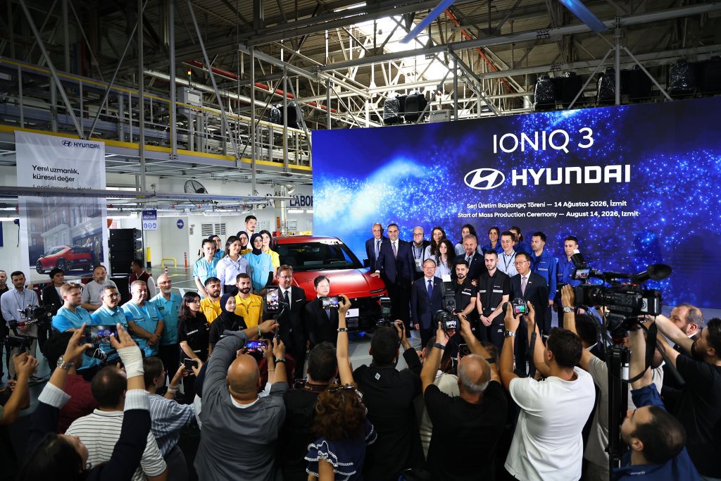 IONIQ 3